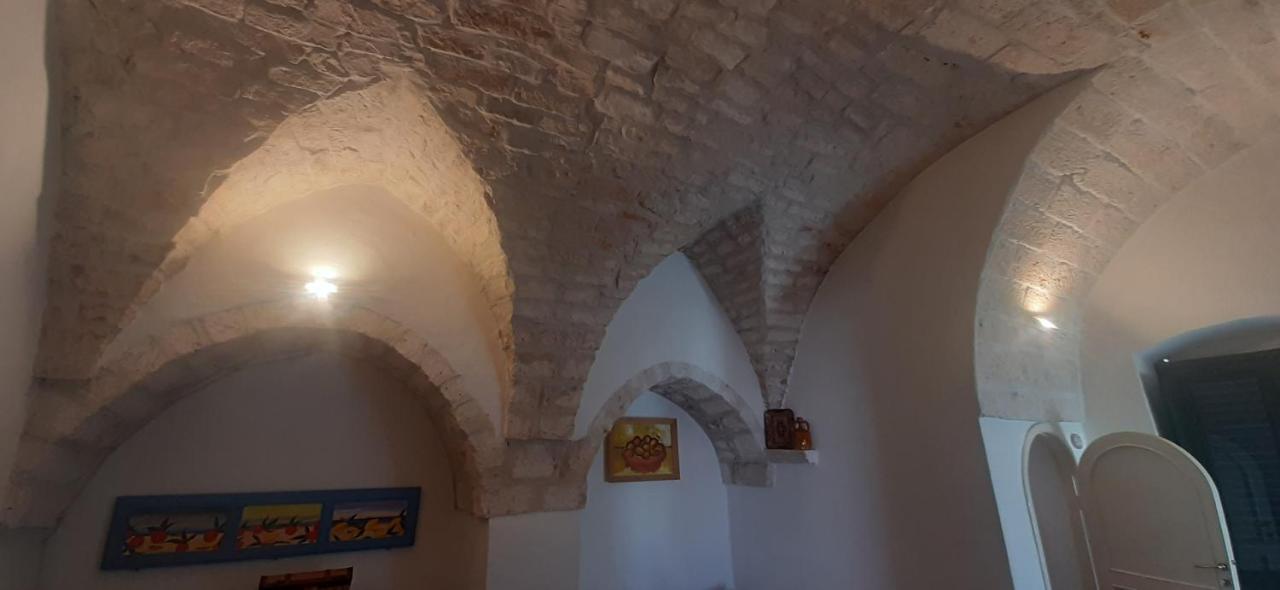 Dimora Lavinia Casa Vacanze Centro Storico Ostuni Exterior foto